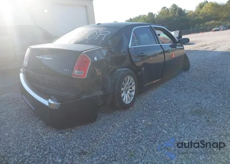 2014 Chrysler 300 z USA, uszkodzony, nr VIN 2C3CCAAG3EH252919